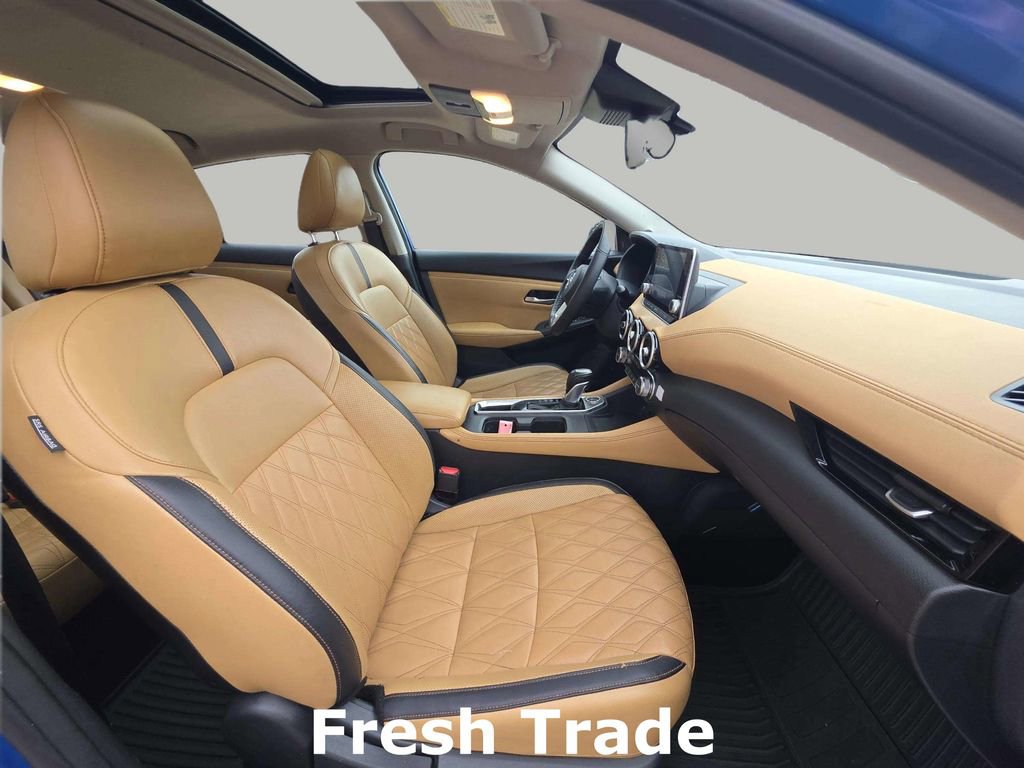 Used 2025 Nissan Sentra SV w/ SV Premium Package FWD image 9