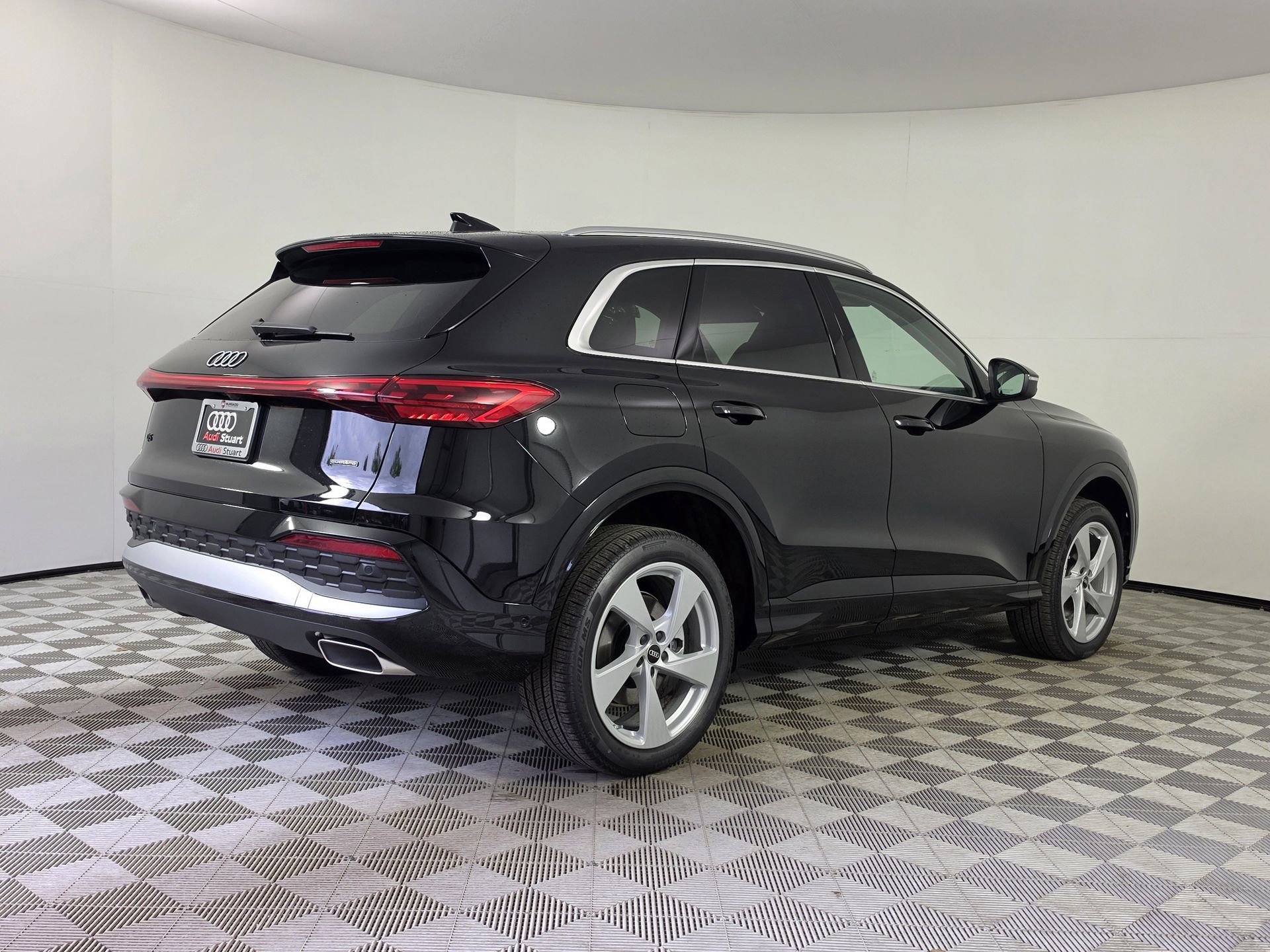 New 2026 Audi Q5 Premium Plus AWD/4WD image 7