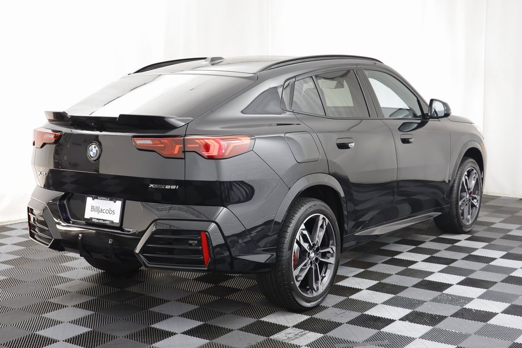 New 2025 BMW X2 xDrive28i w/ M Sport Package image 18