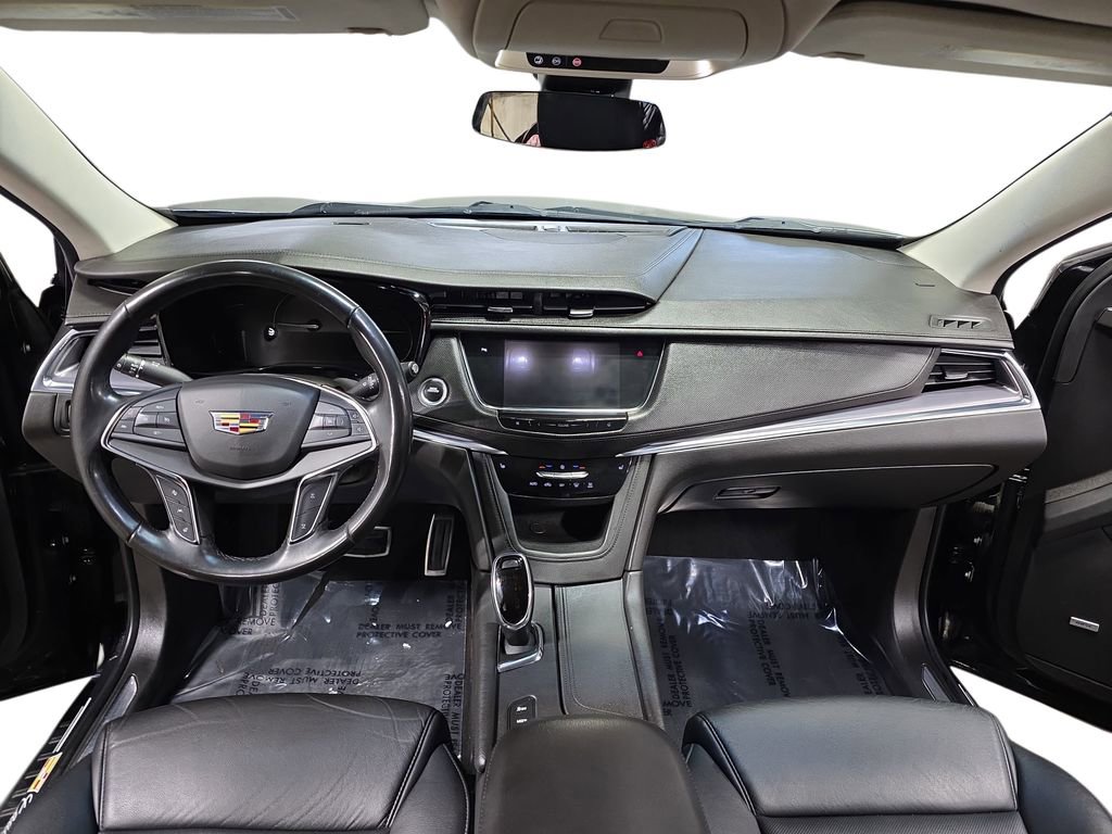 Used 2019 Cadillac XT5 Luxury w/ Trailering Package image 9