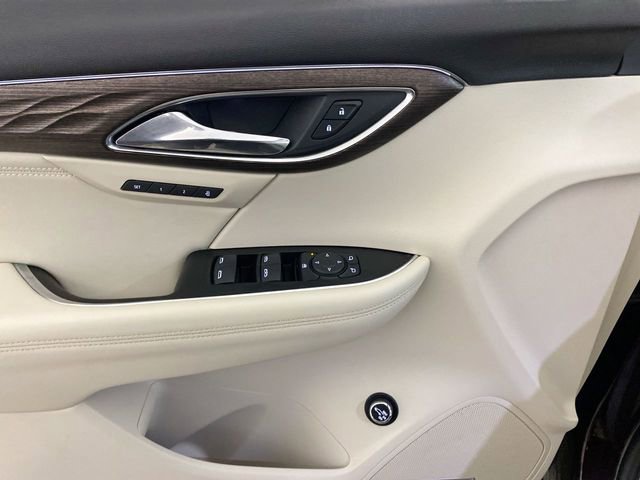 Used 2023 Buick Envision Avenir image 26