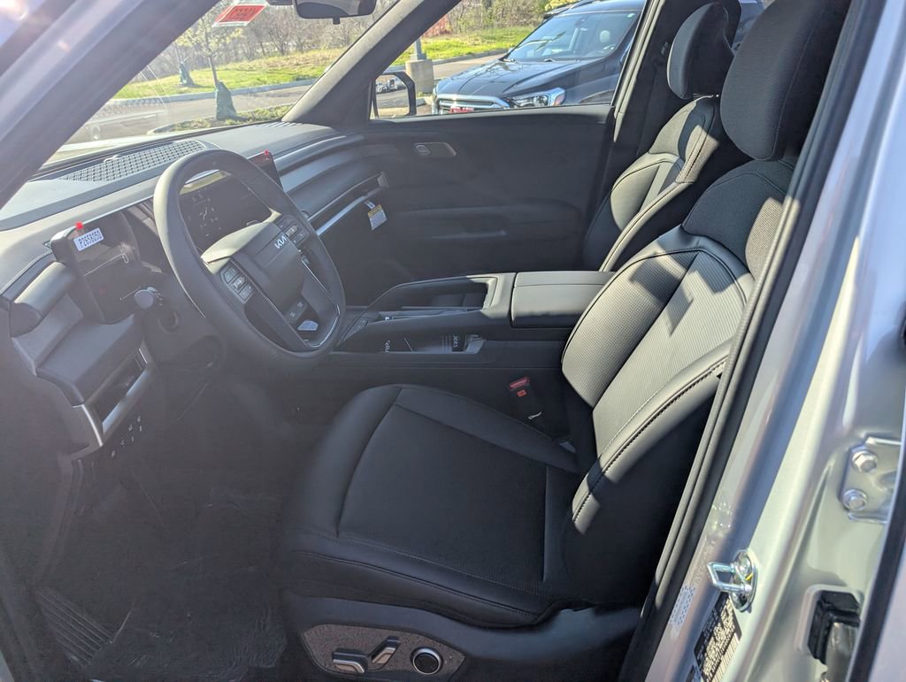 New 2027 Kia Telluride S image 13