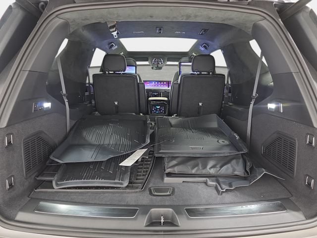New 2026 Cadillac Escalade IQL Sport 2 w/ LPO, Floor Liner Package AWD/4WD image 29