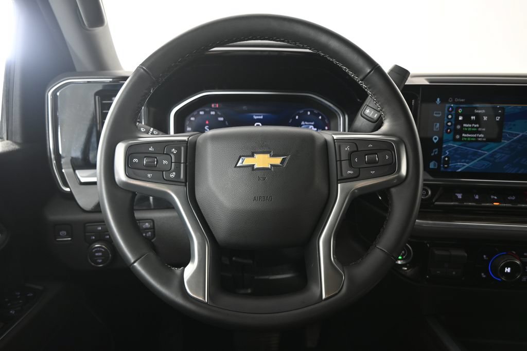 Used 2026 Chevrolet Silverado 3500 LT w/ Z71 Chrome Sport Edition AWD/4WD image 31