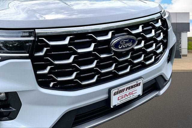Used 2025 Ford Explorer Platinum w/ LUX Leather Package AWD/4WD image 27
