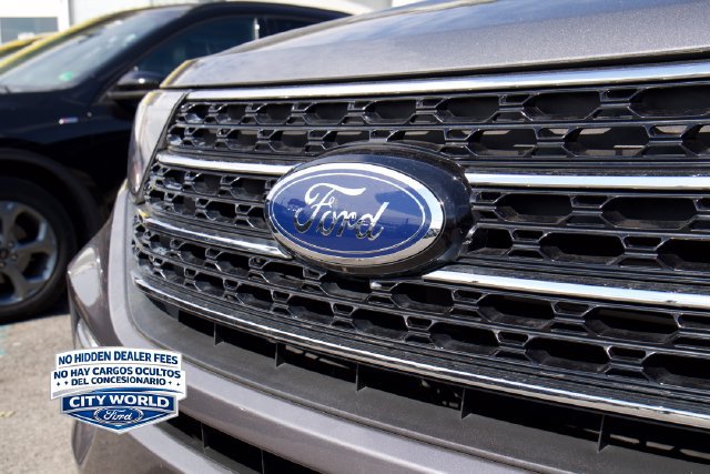 Certified 2021 Ford Explorer XLT w/ Equipment Group 202A AWD/4WD image 7