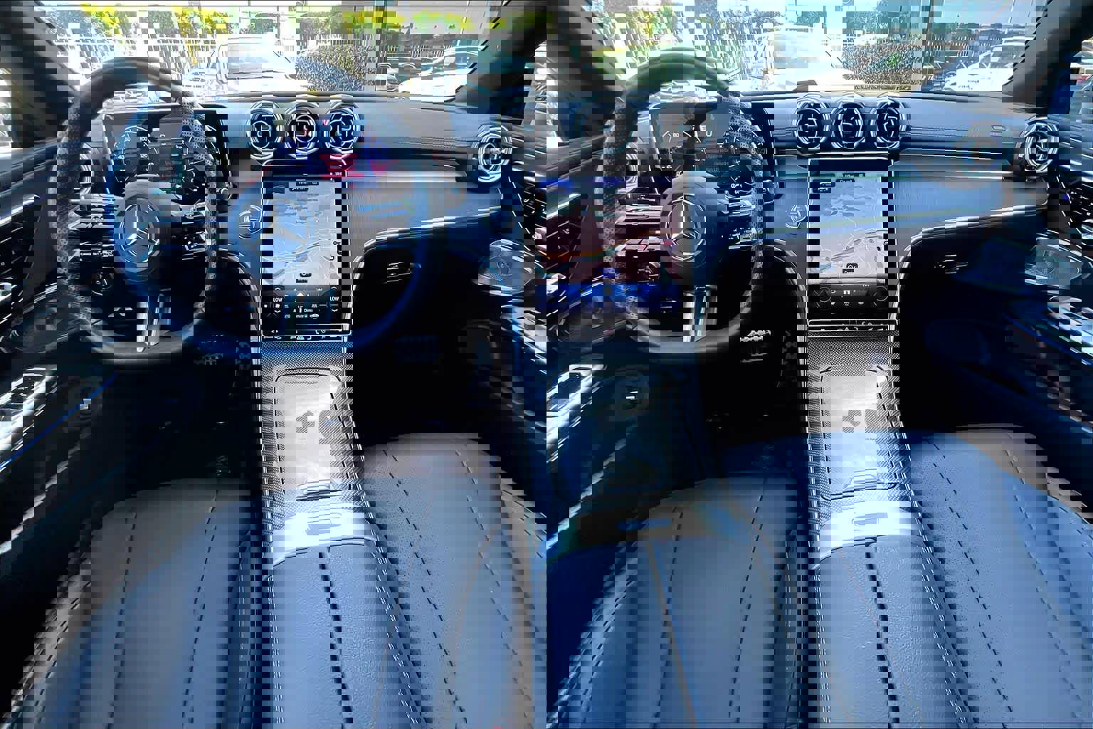 Used 2025 Mercedes-Benz CLE 300 4MATIC Coupe image 15