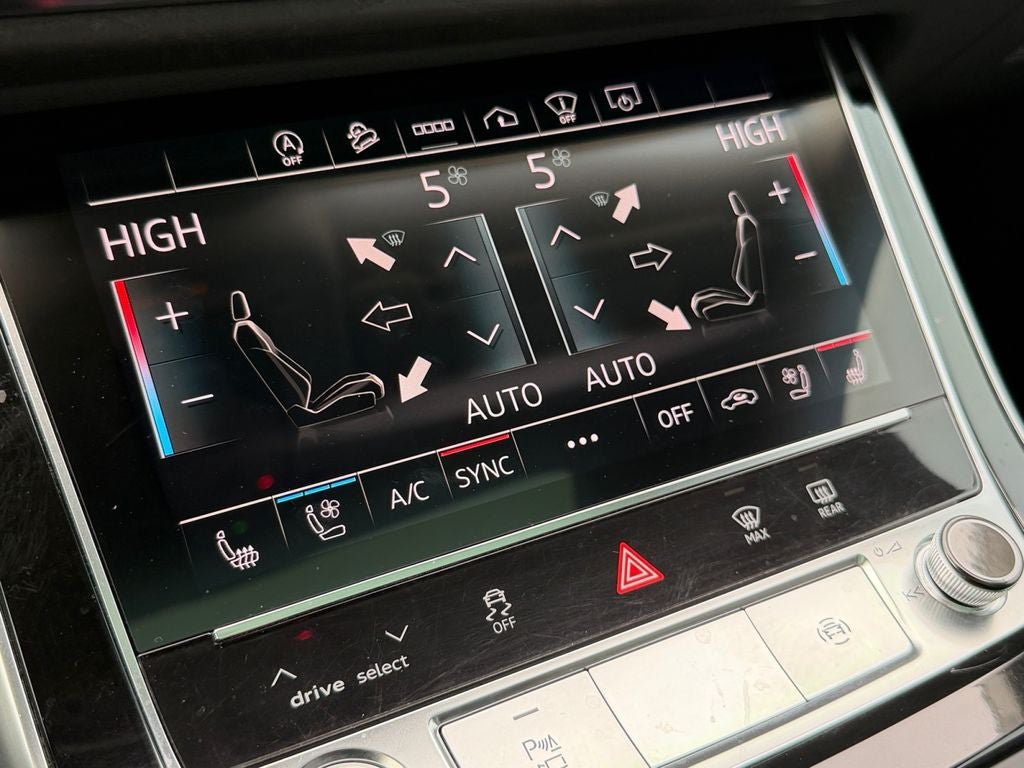 Used 2021 Audi Q8 Prestige w/ Prestige Package AWD/4WD image 33