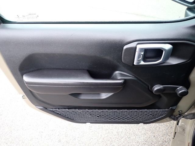 Used 2020 Jeep Gladiator Sport image 18