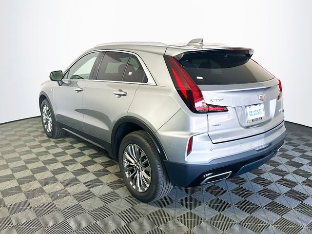 Used 2024 Cadillac XT4 Premium Luxury image 6