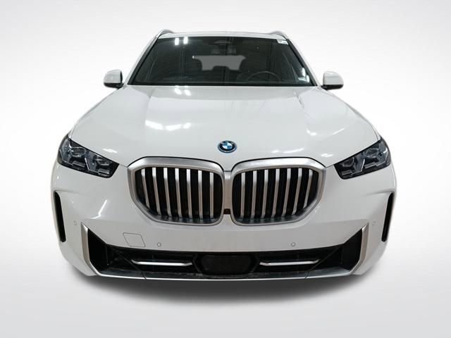 Used 2025 BMW X5 xDrive50e image 43