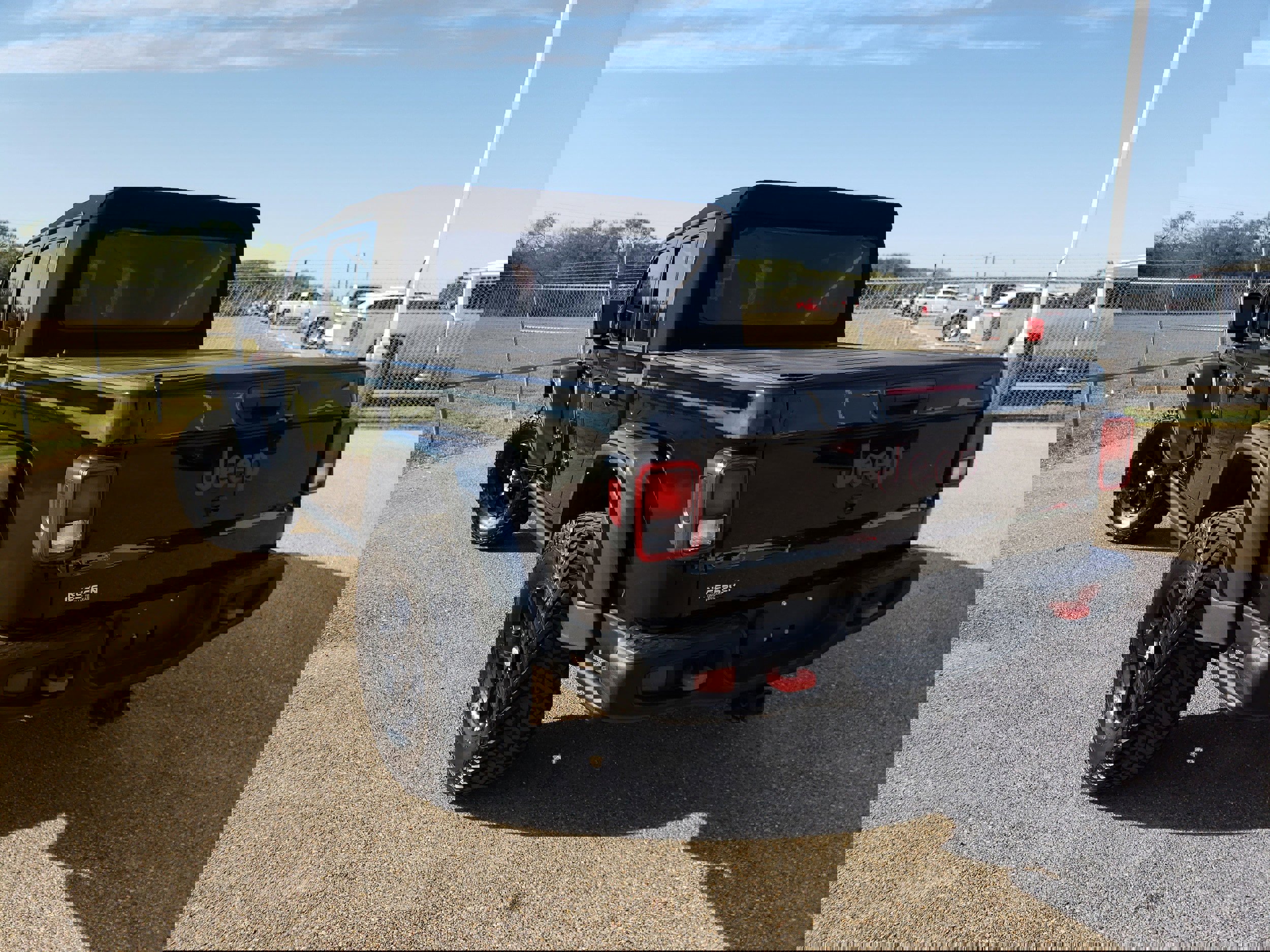 Used 2023 Jeep Gladiator Rubicon w/ Trailer Tow Package image 5