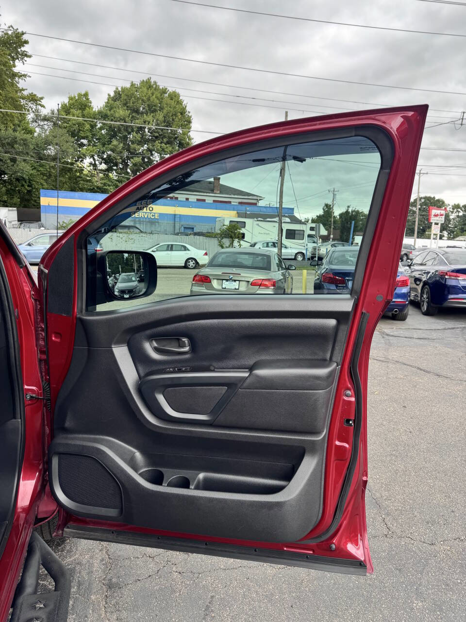 Used 2019 Nissan Titan S w/ S Utility Package image 19
