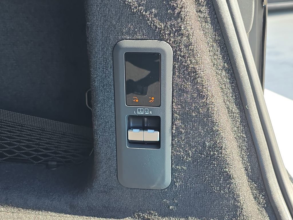 New 2026 Land Rover Range Rover Sport Dynamic SE AWD/4WD image 14