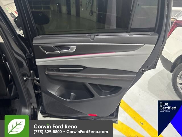 Used 2024 Volkswagen Atlas Peak Edition SEL AWD/4WD image 35