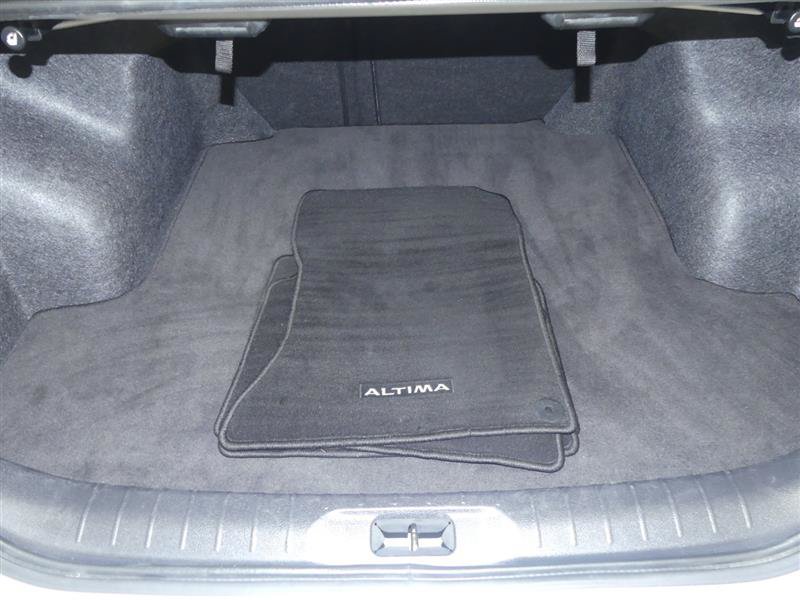 Used 2025 Nissan Altima 2.5 SV FWD image 26