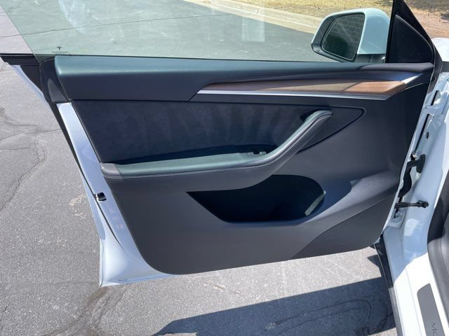 Used 2023 Tesla Model Y Long Range AWD/4WD image 11