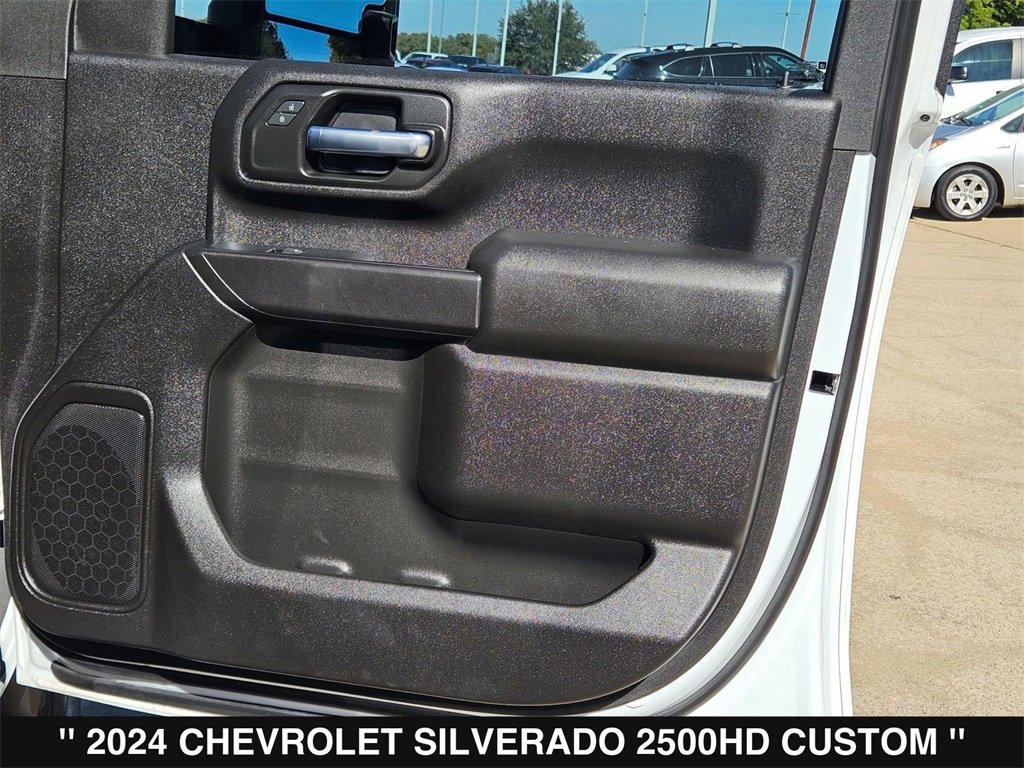 Used 2024 Chevrolet Silverado 2500 Custom w/ Custom Value Package image 28
