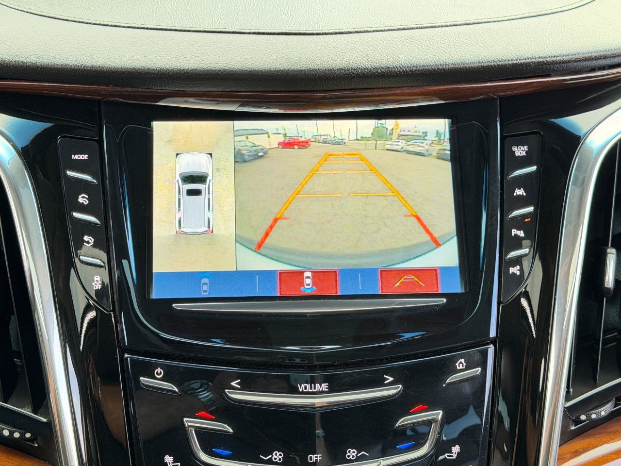 Used 2017 Cadillac Escalade Luxury AWD/4WD image 26