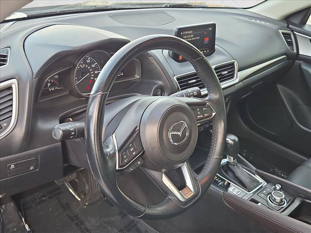 Used 2018 MAZDA MAZDA3 Touring FWD image 10