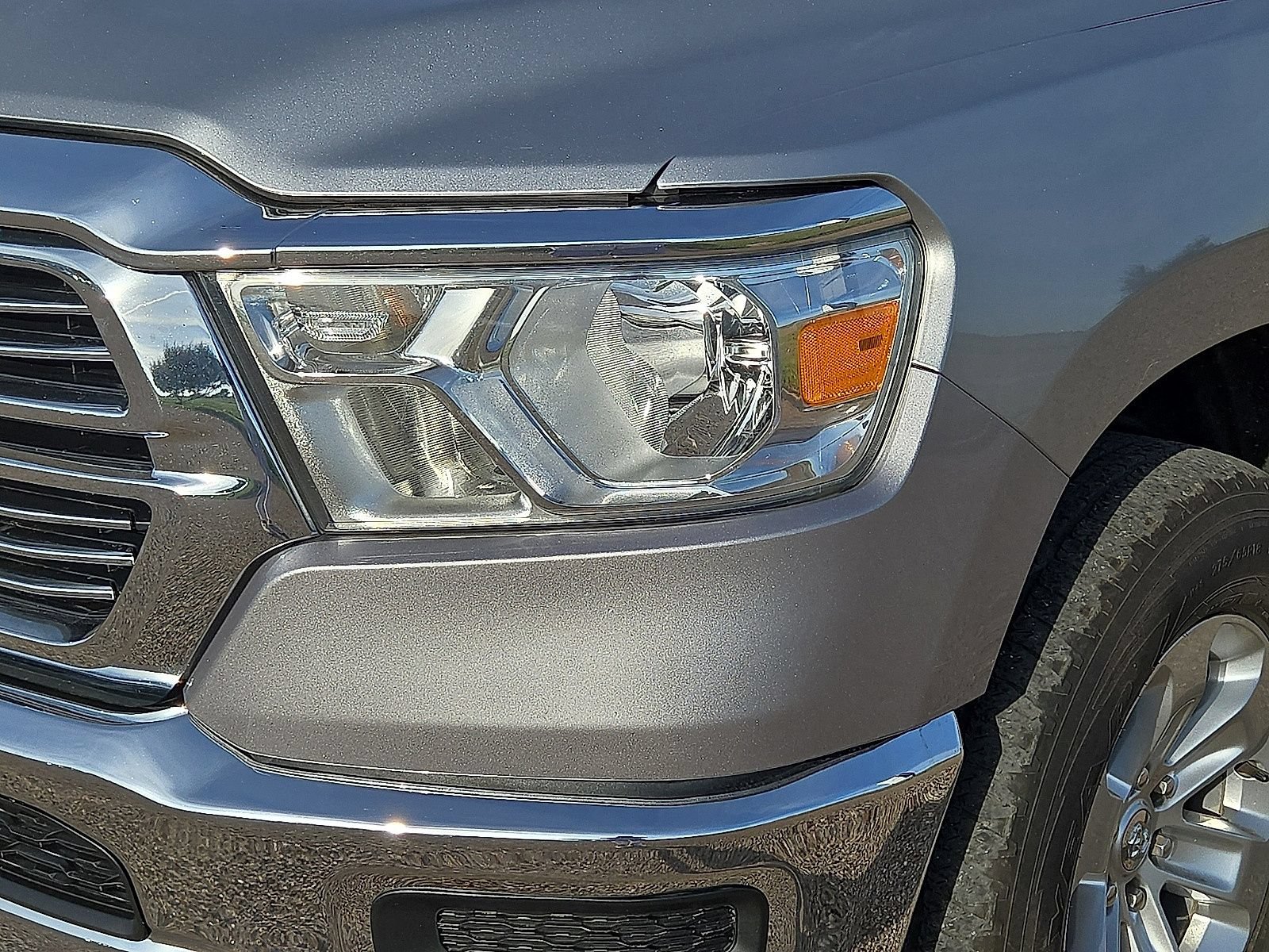 Used 2024 RAM 1500 Laramie RWD image 9
