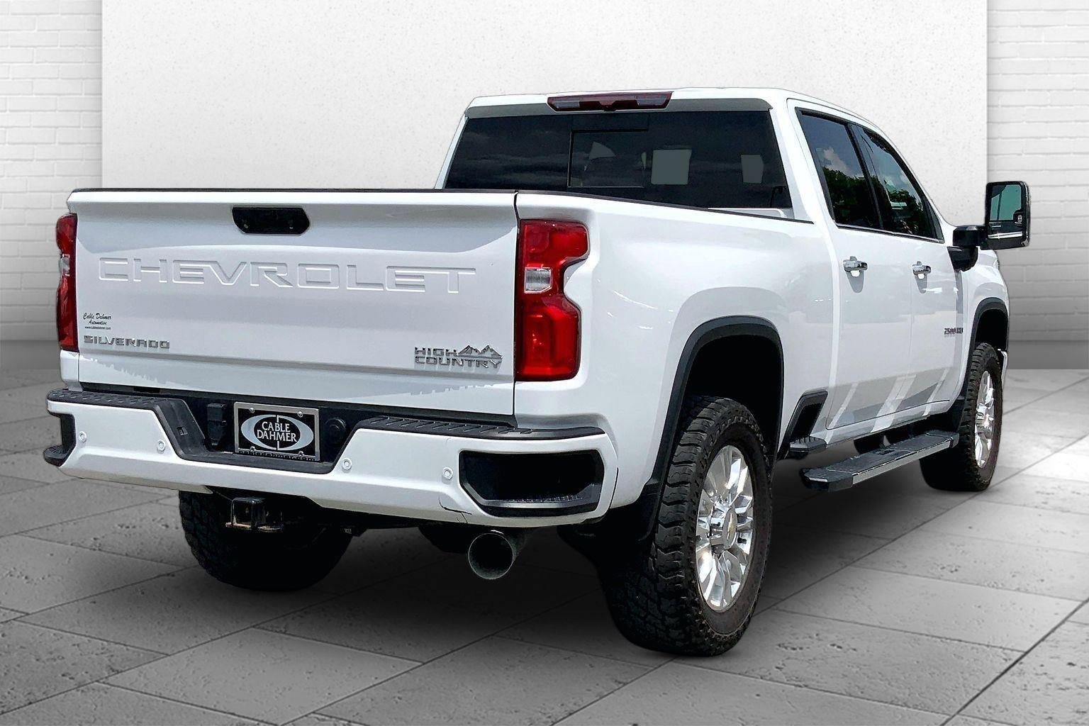 Used 2023 Chevrolet Silverado 2500 High Country w/ Z71 Off-Road Package AWD/4WD image 8