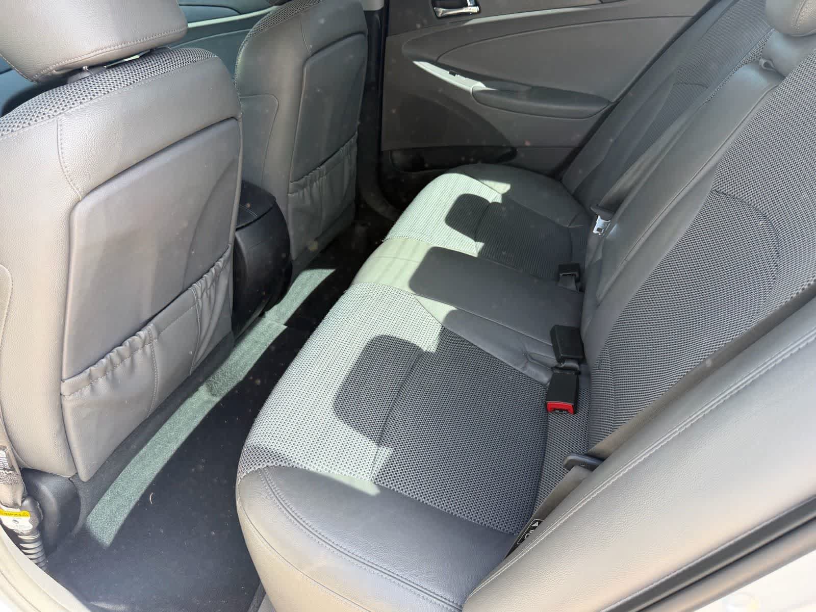 Used 2011 Hyundai Sonata SE FWD image 16