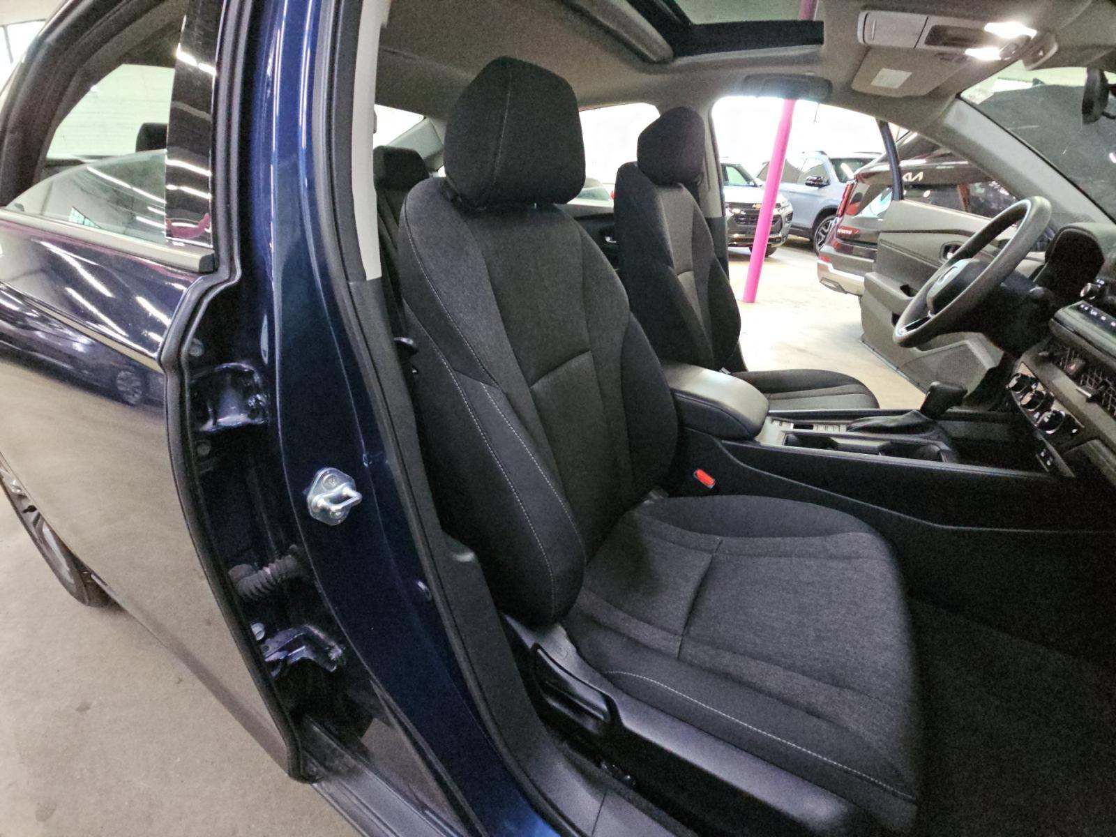 Used 2023 Honda Accord EX image 17