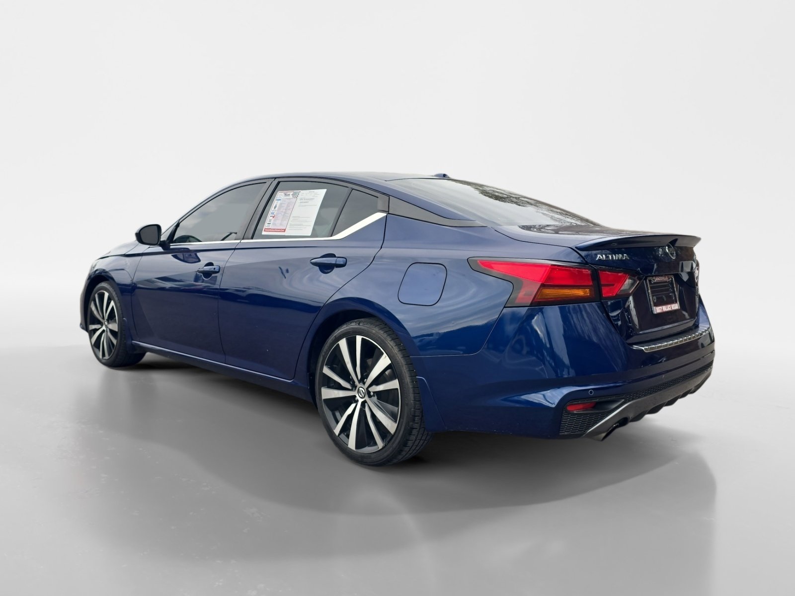 Used 2021 Nissan Altima 2.5 SR image 3