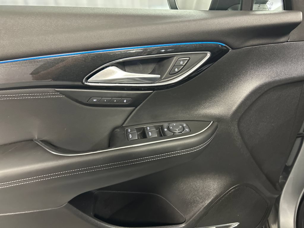 Used 2025 Buick Envision Preferred AWD/4WD image 14