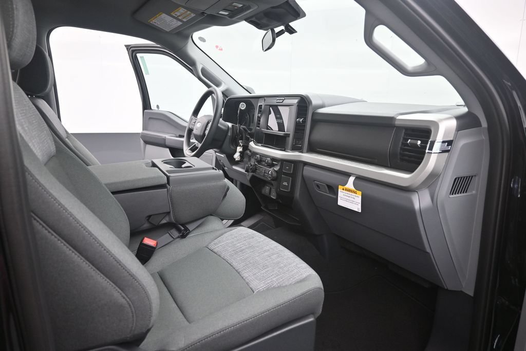 New 2026 Ford F250 XLT w/ FX4 Off-Road Package AWD/4WD image 26