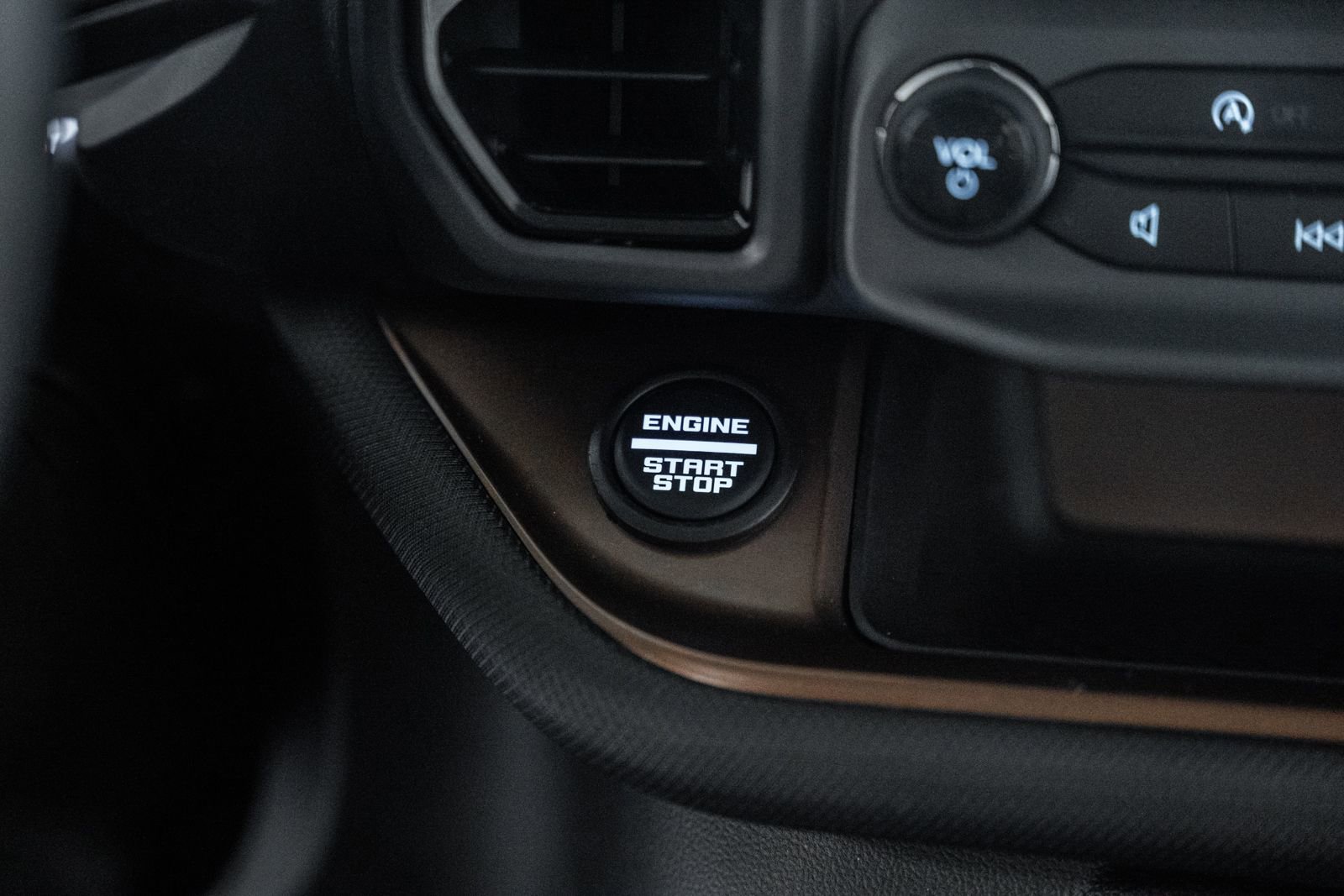 Used 2024 Ford Bronco Sport Outer Banks w/ Tech Package image 27