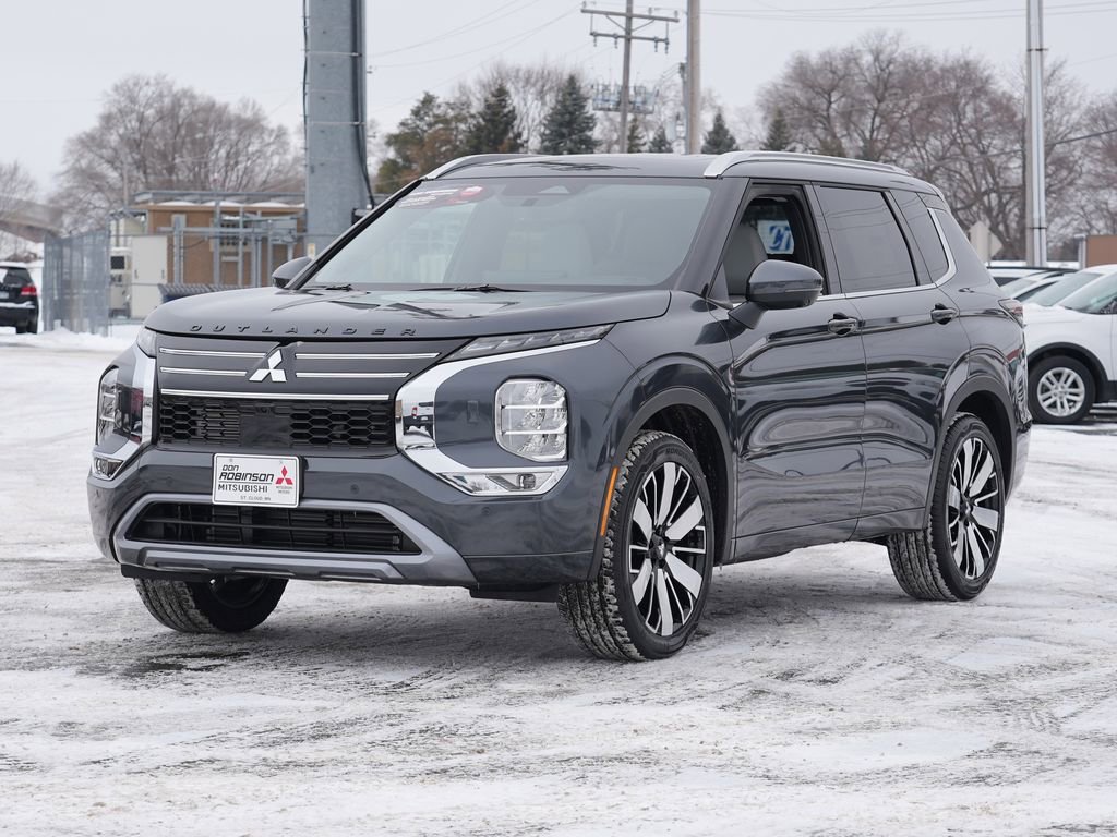 New 2026 Mitsubishi Outlander SEL image 7