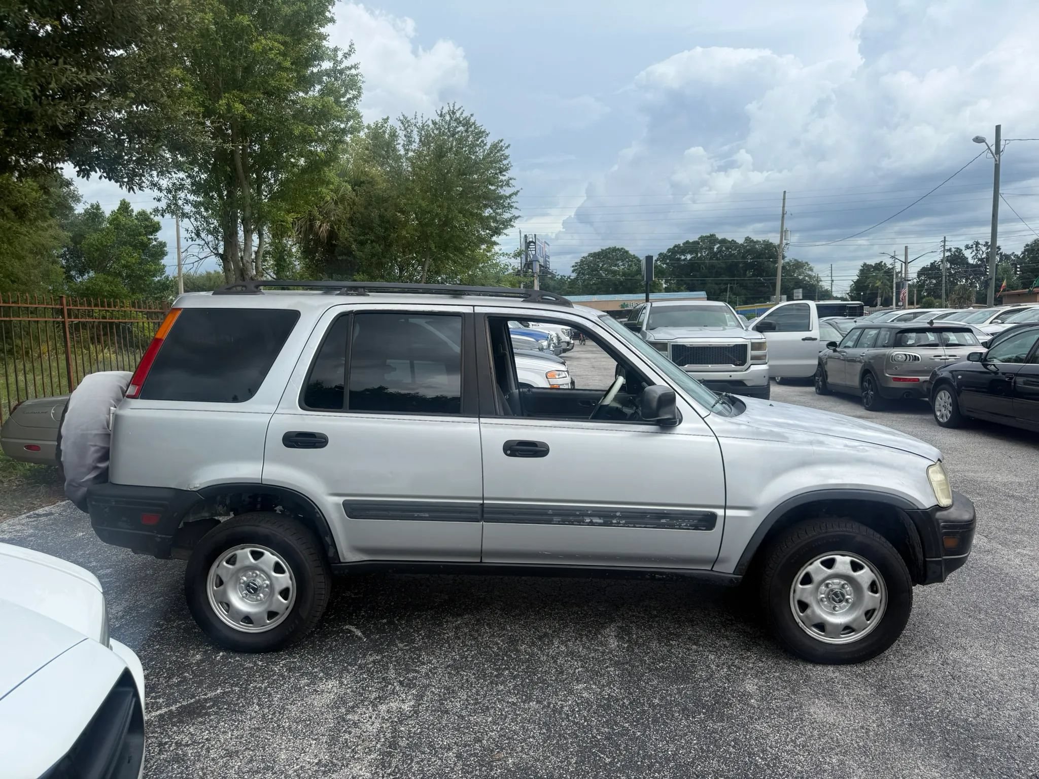 Used 1999 Honda CR-V LX image 4