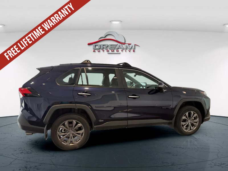 Used 2025 Toyota RAV4 Limited AWD/4WD image 25