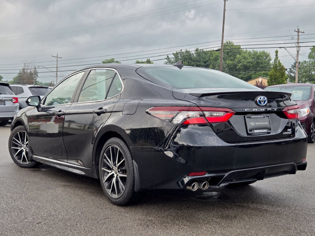 Used 2023 Toyota Camry SE FWD image 13