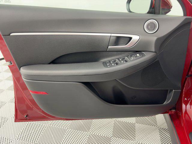 New 2026 Hyundai Sonata SE FWD image 13