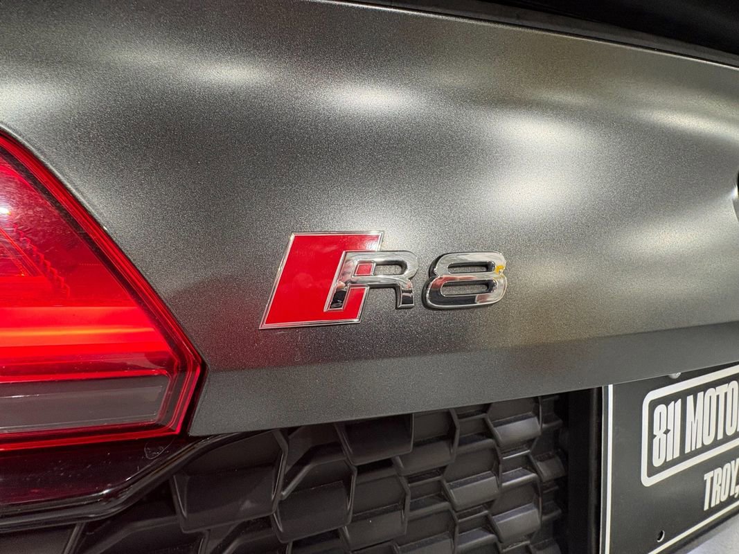 Used 2021 Audi R8 V10 w/ Premium Package image 48