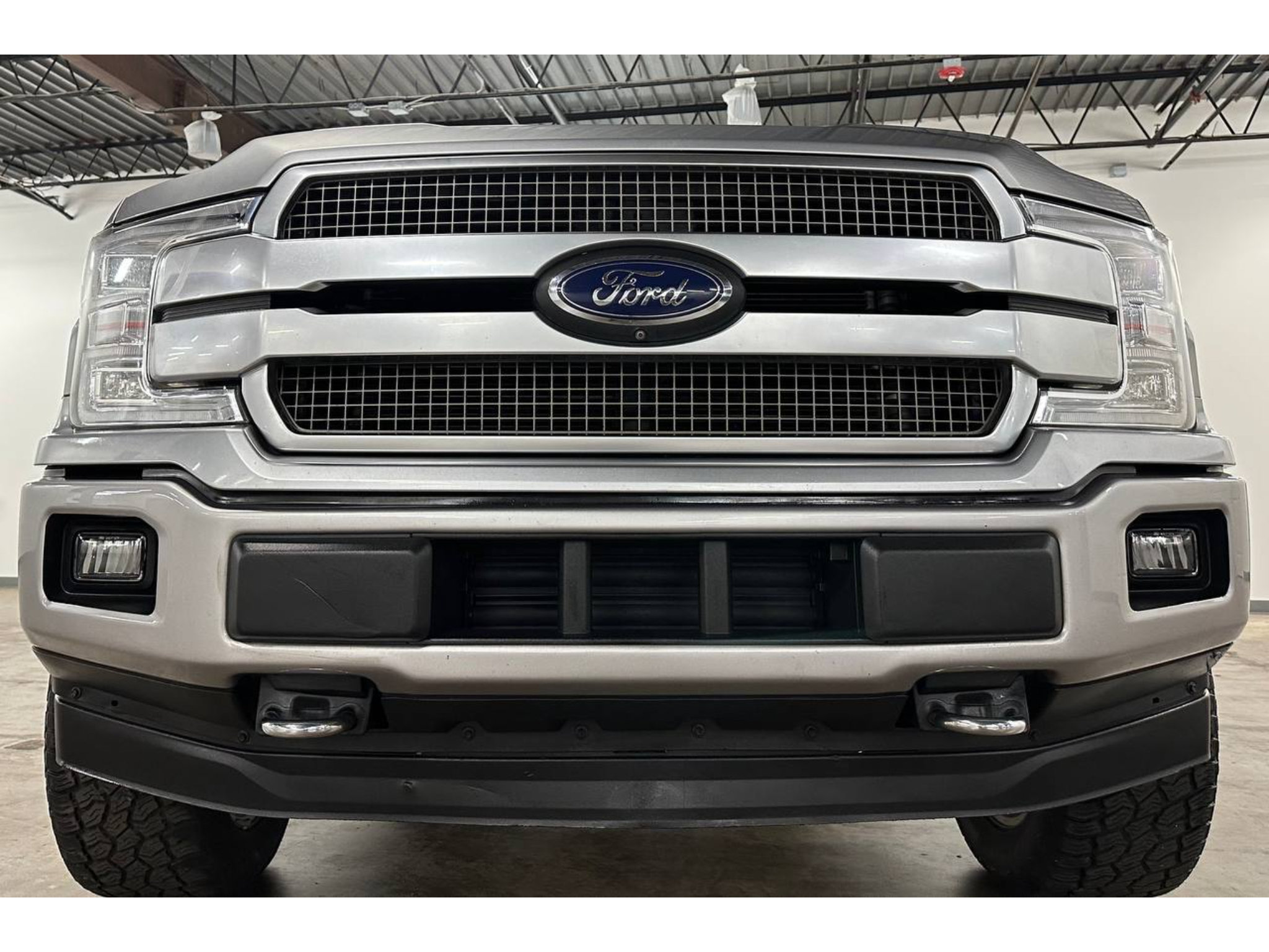 Used 2020 Ford F150 Platinum w/ Equipment Group 701A Luxury AWD/4WD image 3