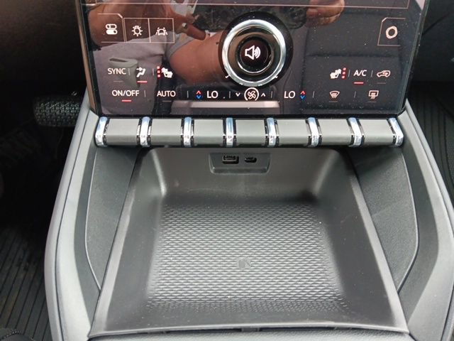 New 2026 GMC Terrain Elevation w/ Elevation Premium Package AWD/4WD image 16