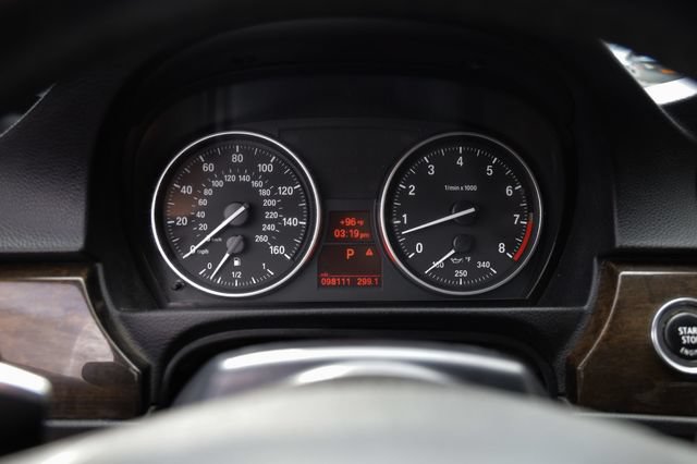 Used 2013 BMW 335i Convertible RWD image 30