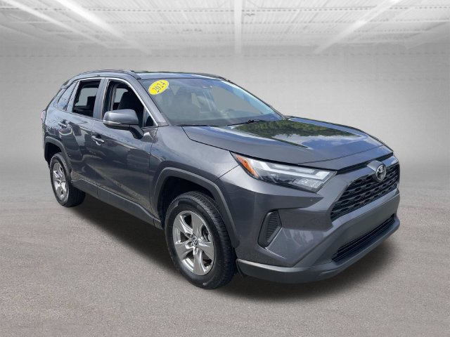 Used 2024 Toyota RAV4 XLE FWD image 4