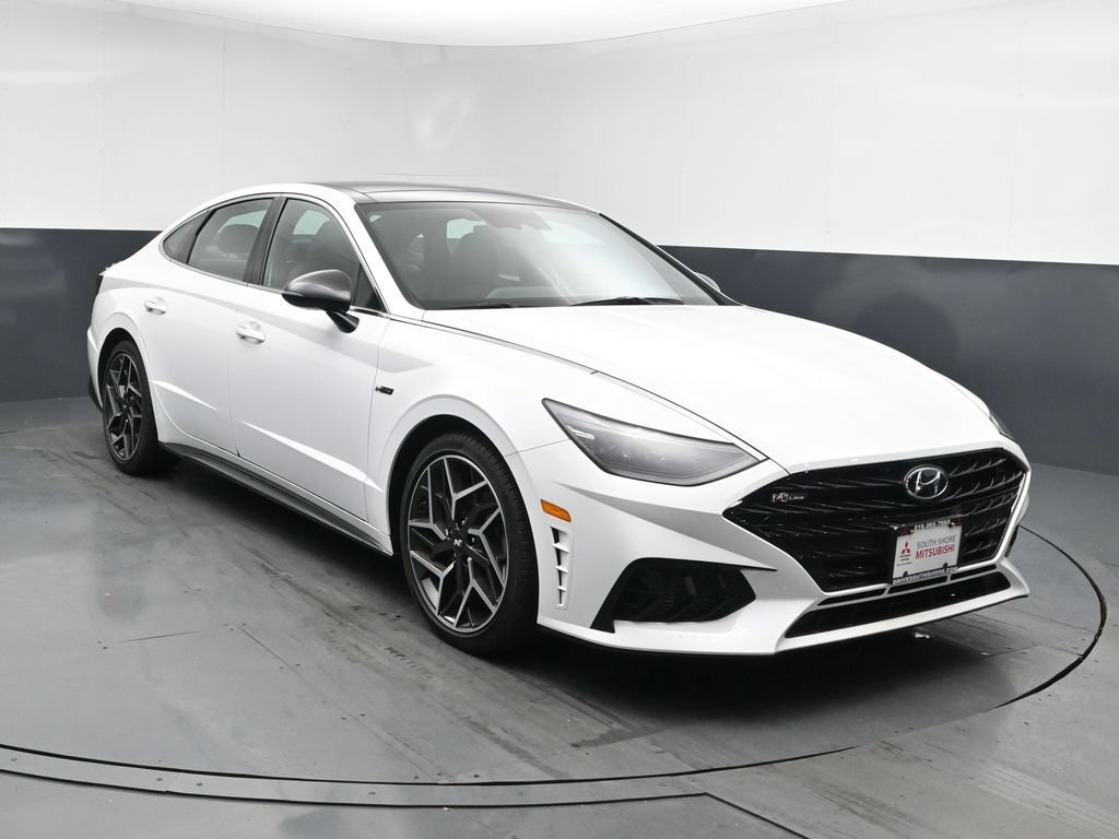 Used 2023 Hyundai Sonata N Line w/ Preferred Accessory Package FWD image 2