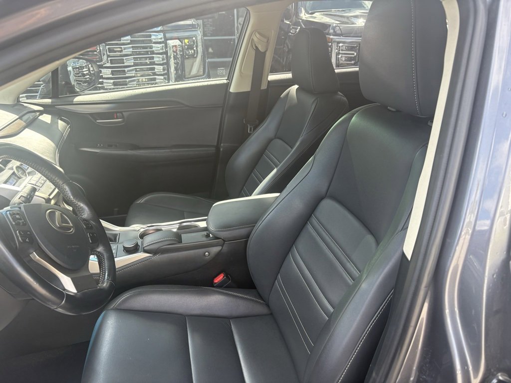 Used 2017 Lexus NX 200t FWD image 8