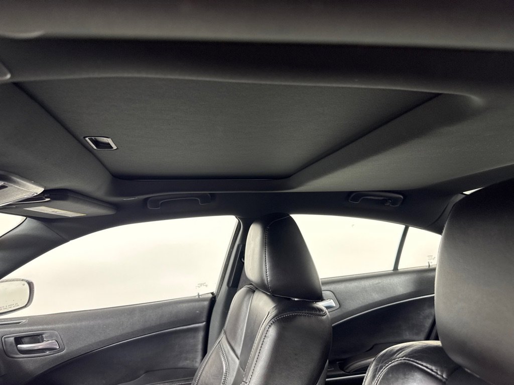 Used 2022 Dodge Charger SXT w/ Leather Interior Group image 16