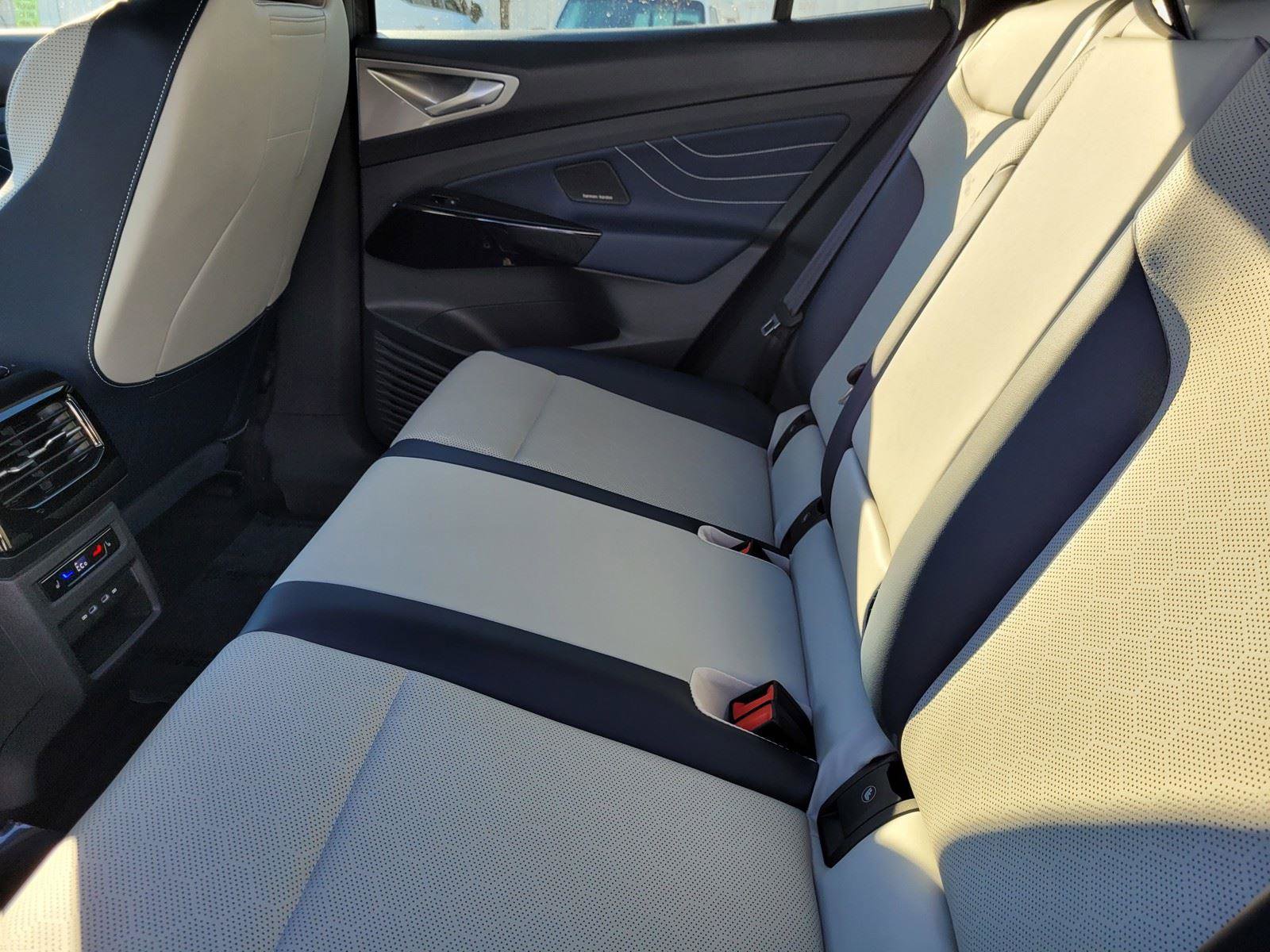 New 2026 Volkswagen ID.4 Pro S Plus image 13