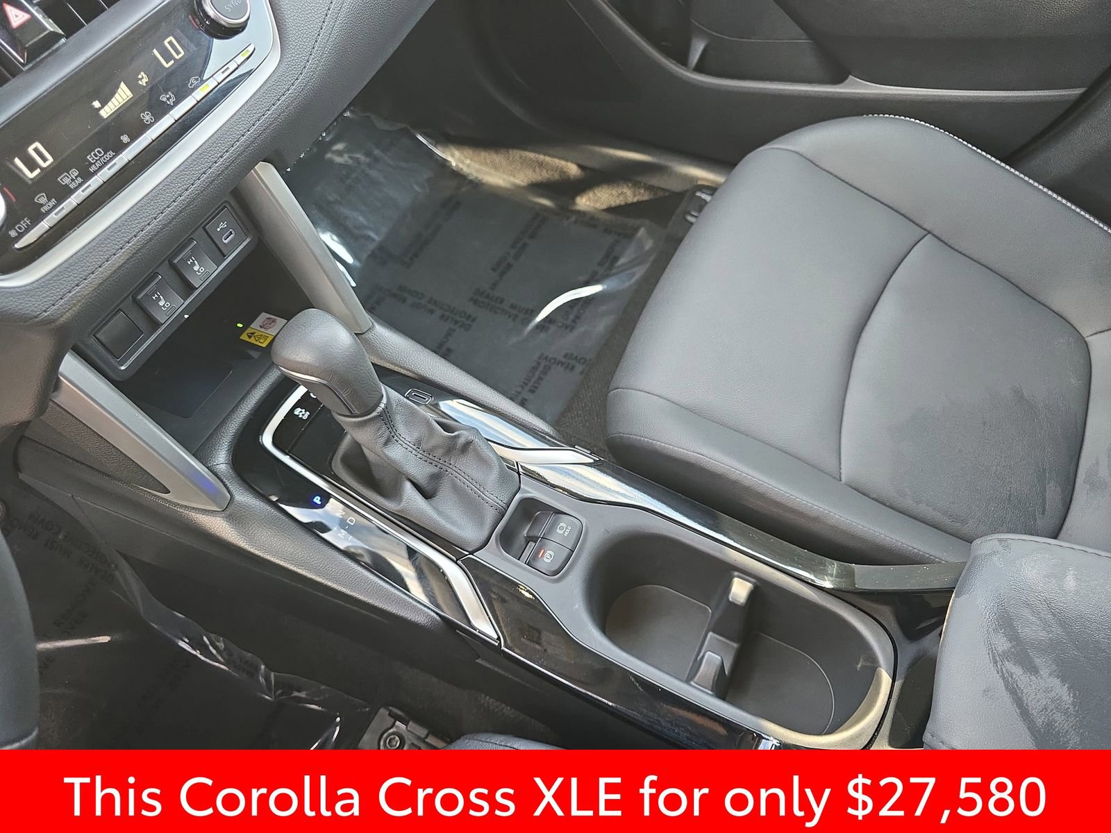 Used 2023 Toyota Corolla Cross XLE w/ Convenience Package image 32