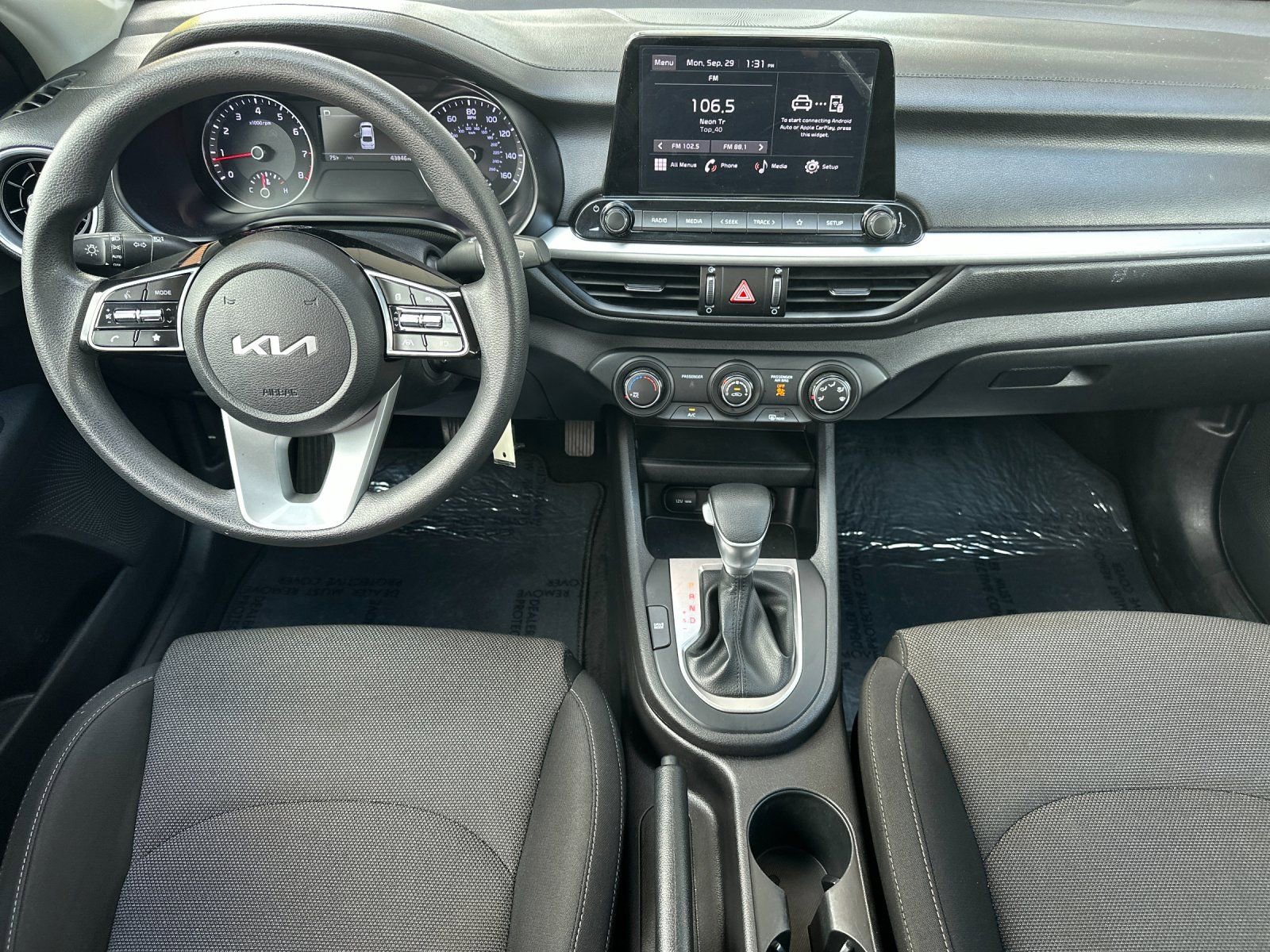 Used 2023 Kia Forte LXS image 13