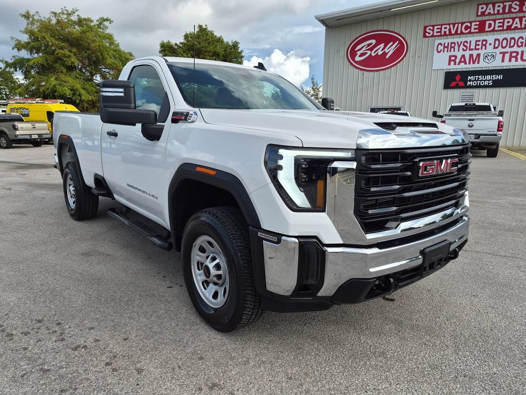 Used 2025 GMC Sierra 3500 Pro RWD image 3