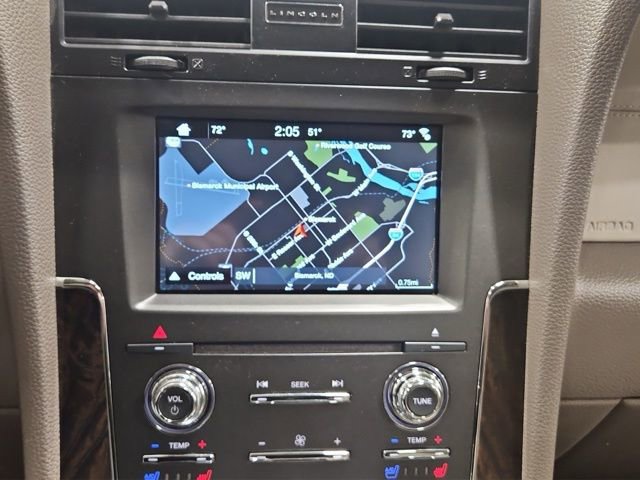 Used 2016 Lincoln Navigator Select image 19